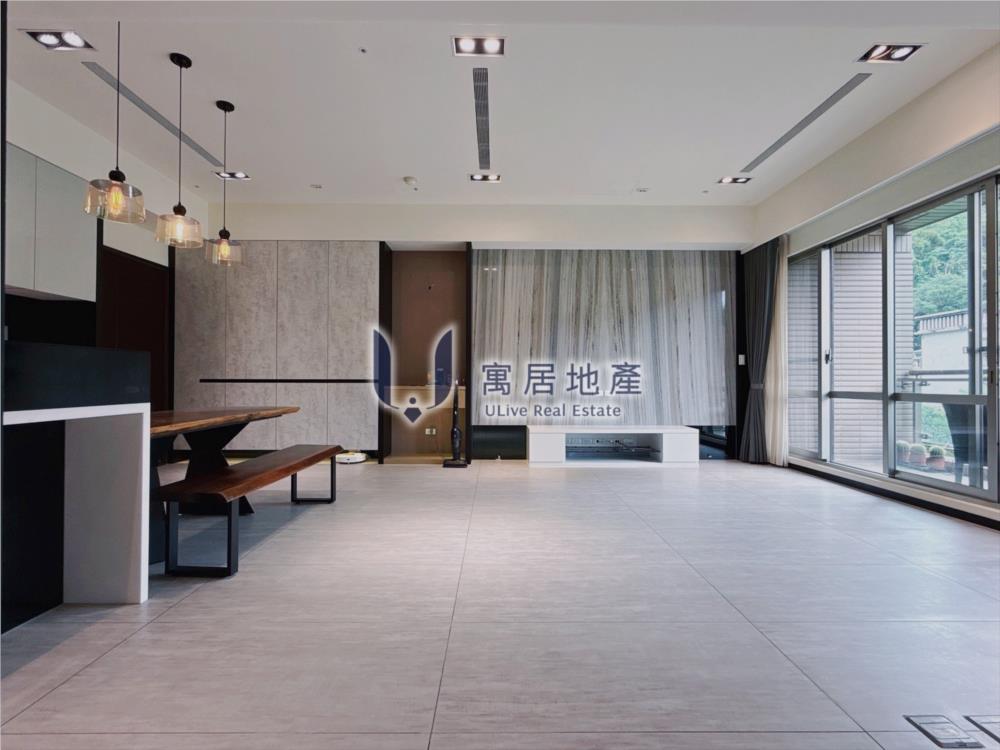 綠意室內大坪數豪邸｜信義室內泳池夢想居